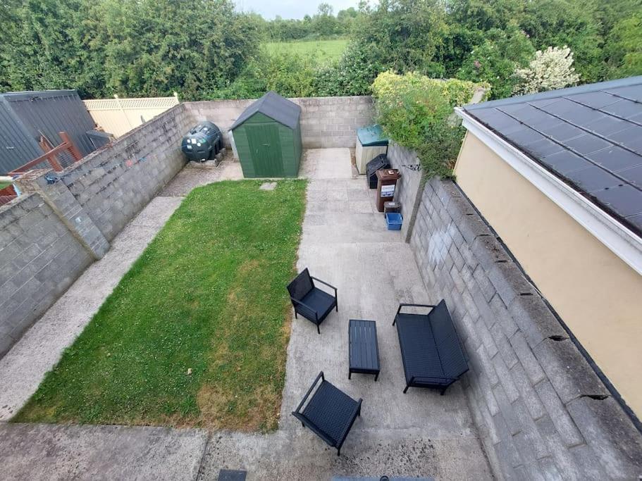 3 Bed Semi-Detached House In A Quite Estate Villa Bruff Bagian luar foto