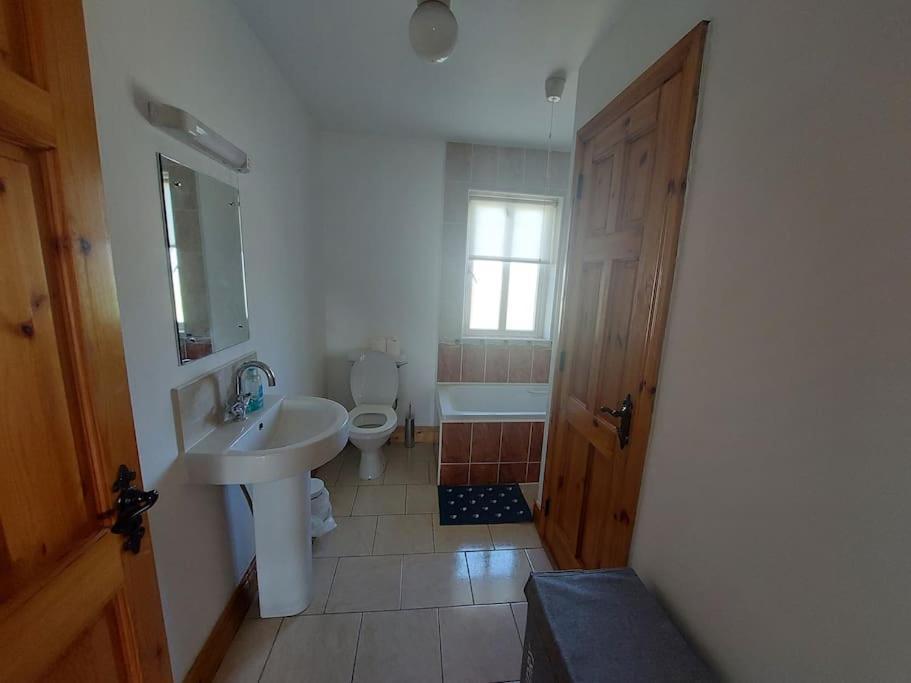 3 Bed Semi-Detached House In A Quite Estate Villa Bruff Bagian luar foto